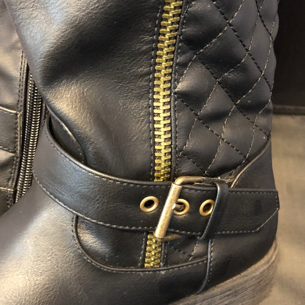 Great condition worn once.